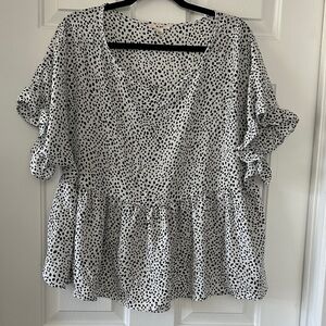 Women’s Peplum Dot Print Blouse - Black & White